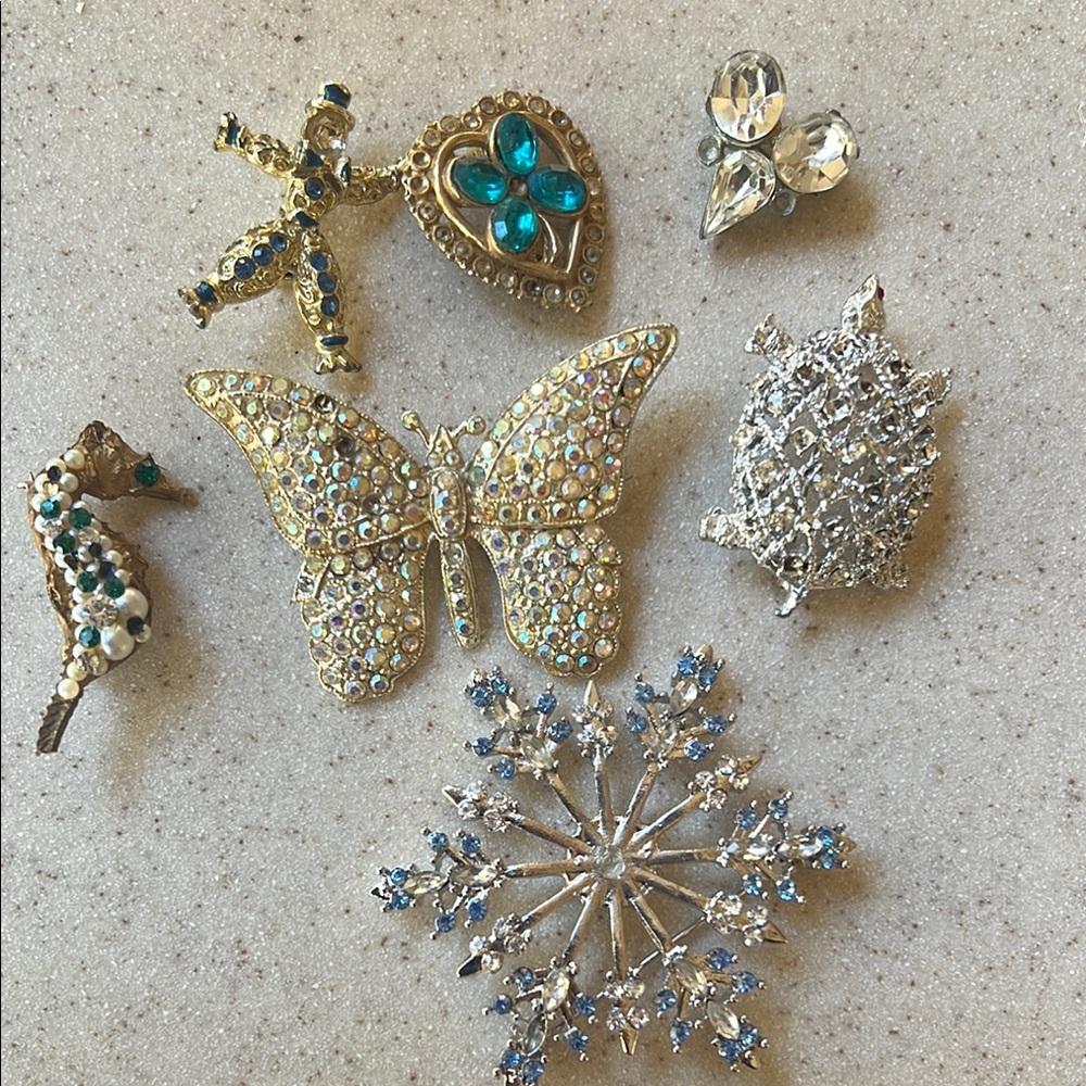 Lot of 7 brooch pins for repair